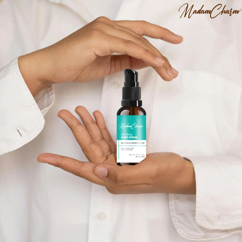 MadamCharm Acne Serum product image from official website